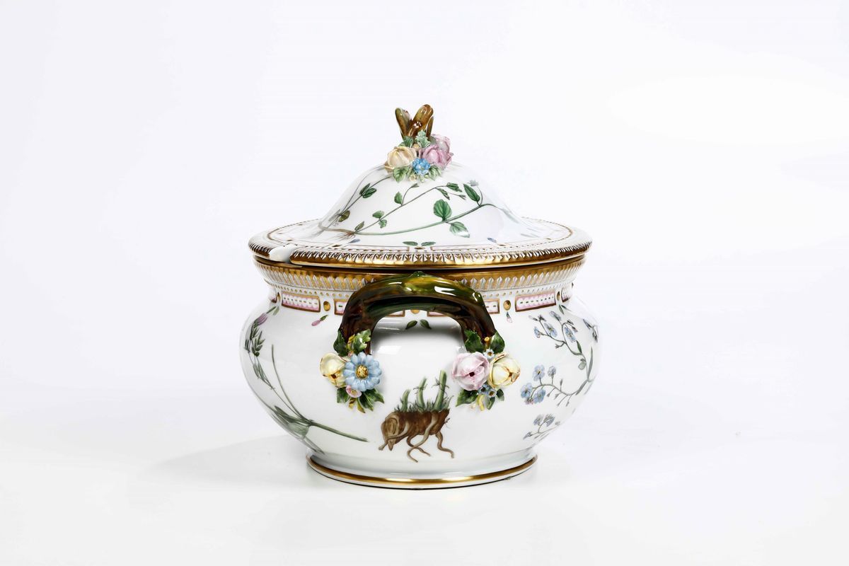 Zuppiera dal Servizio “flora Danica” Danimarca, Manifattura Royal Copenaghen, 1969-1974