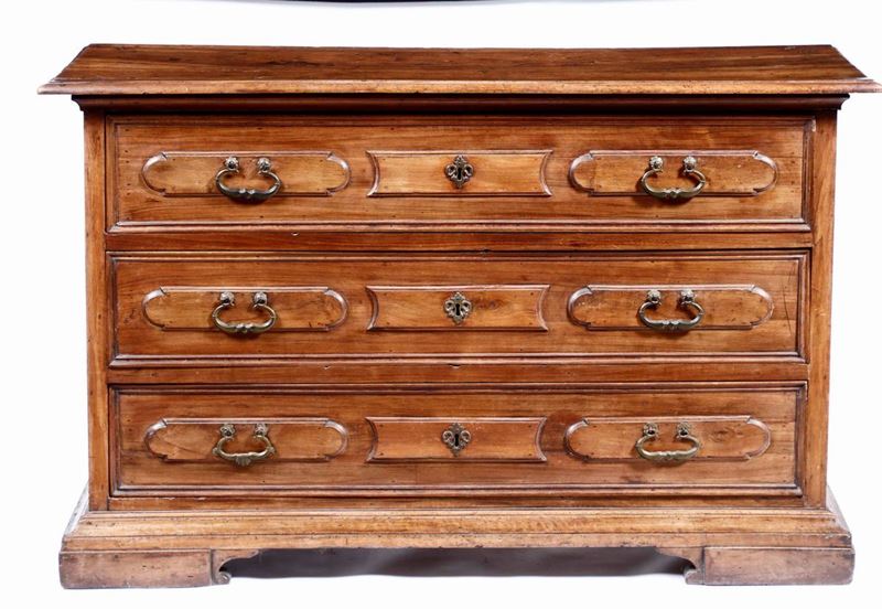 Cassettone in noce, Emilia XVIII secolo  - Auction Antiques | Timed Auction - Cambi Casa d'Aste