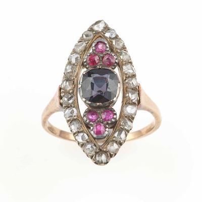 Anello con Spinello Blu, Piccoli Rubini e Diamanti Taglio a Rosa