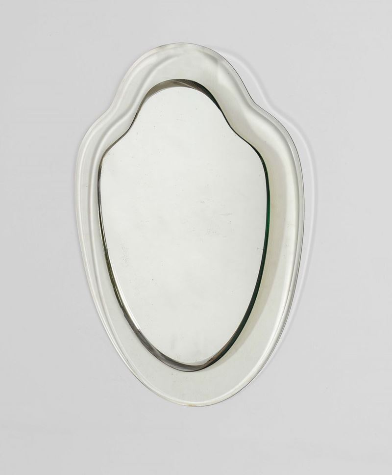 Specchiera in vetro con cornice in cristallo molato sagomato.  - Auction Design - Cambi Casa d'Aste