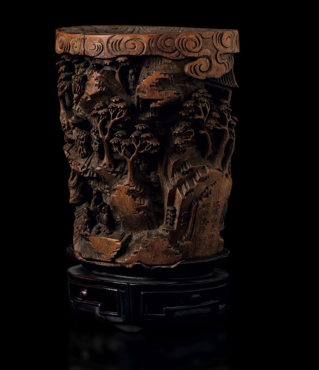 Brushpot in Legno Scolpito Raffigurante Paesaggio con Pagode e Personaggi, Cina, Dinastia Qing, X...