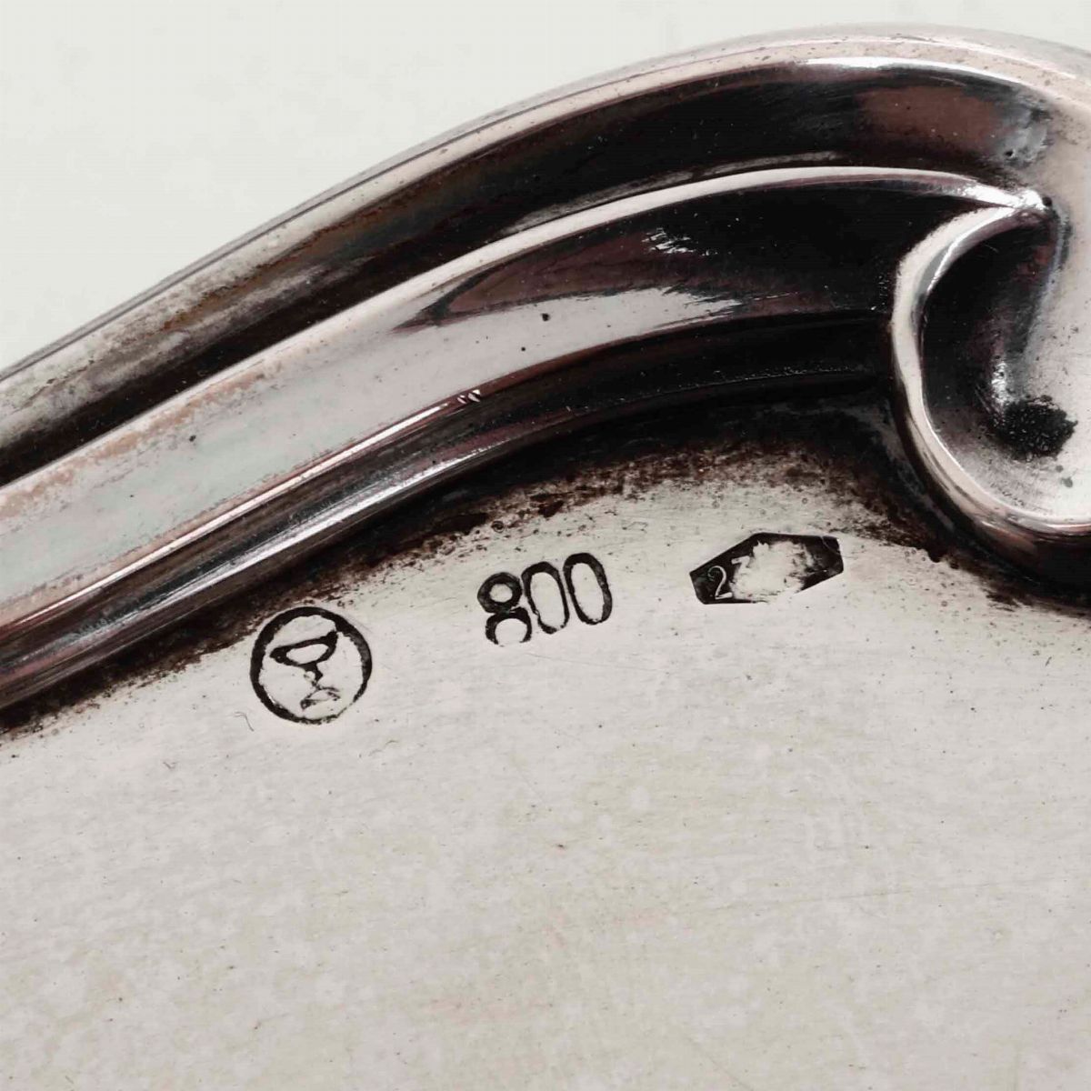 Piatto in Argento. Argenteria Italiana del XX Secolo. Bollo Dell'argentiere Consunto e di Diffici...