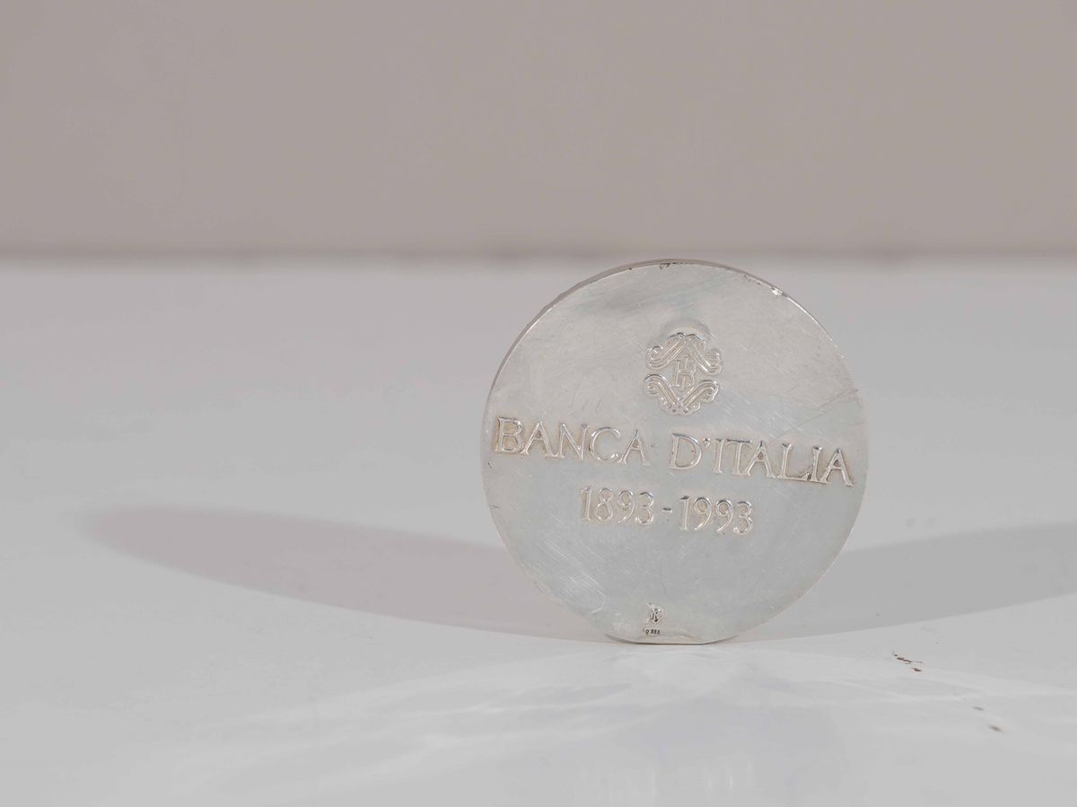 Incisore Arnaldo Pomodoro Medaglia Commemorativa Centenario della Banca Italia Argento Fuso Itali...