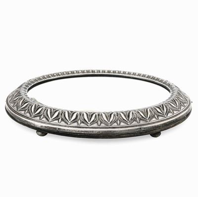 Presentoire in Argento e Specchio. Argenteria Italiana della Prima Metà del XX Secolo
