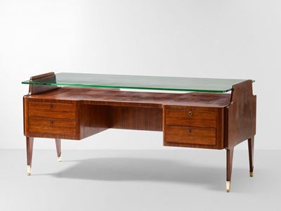 Scrivania con Struttura e Sostegni in Legno, Piano in Cristallo Molato e Puntali in Ottone.