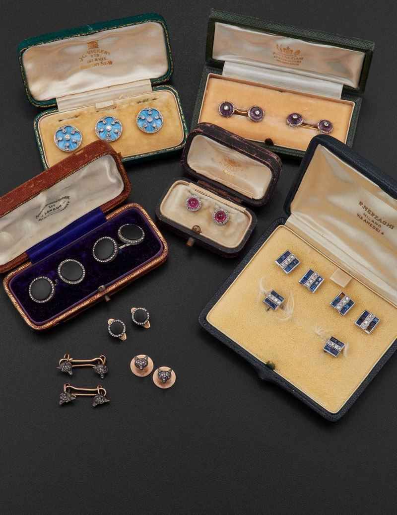 Collezione composta da sei set di bottoni da polso  - Asta Fine Coral Jewels - II - Cambi Casa d'Aste