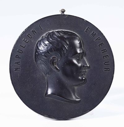 Napoleone Imperatore Medaglione in Bois Durci Manifattura del XIX-XX Secolo