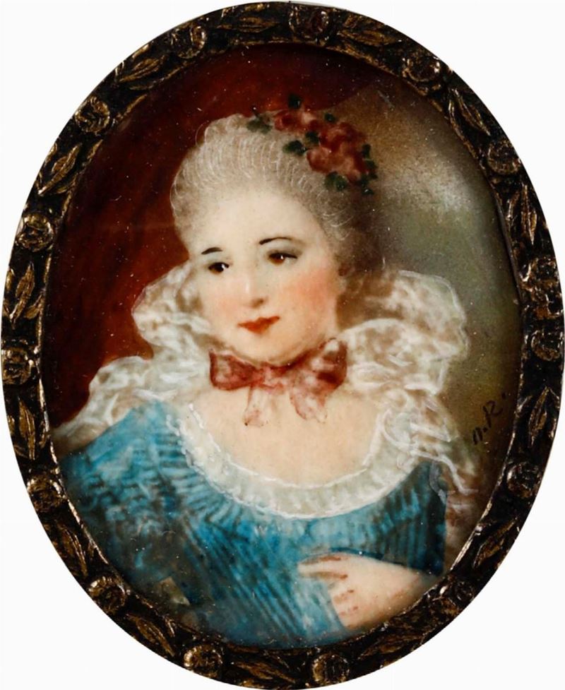 Miniatura su avorio "Ritratto di dama", siglata N.R.  - Asta Argenti da Collezione e Objets de Vertu - I - Cambi Casa d'Aste