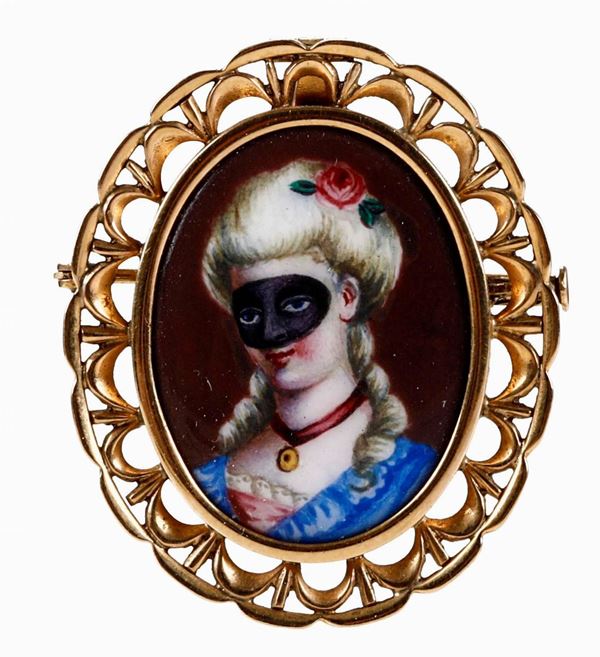 Miniatura su ceramica raffigurante gentildonna con maschera. XIX-XX secolo