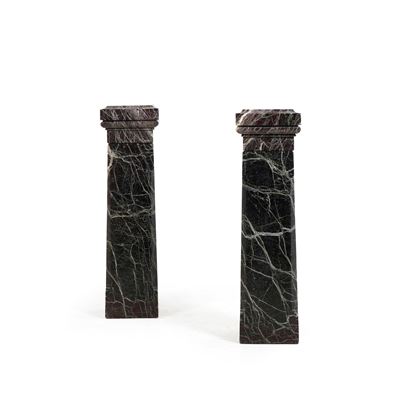 Coppia di Colonne Quadrangolari in Marmo Verde