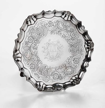 Salver Argento Fuso, Sbalzato e Cesellato Londra, 1836, Argentiere William Shard