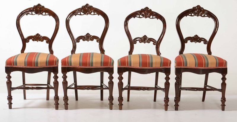 Quattro sedie in legno intagliato, fine XIX secolo  - Auction Antiques | Timed Auction - Cambi Casa d'Aste
