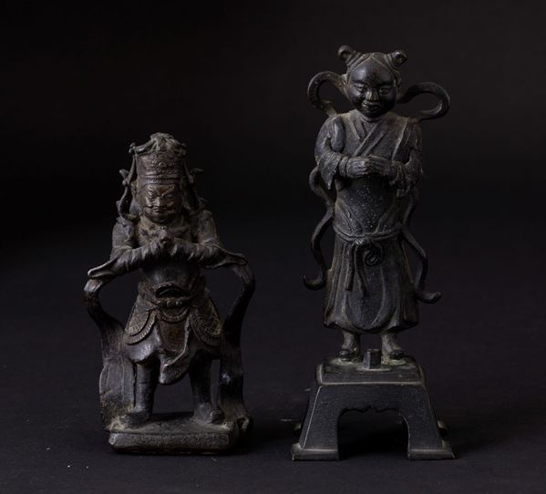 Lotto composto da due figure in bronzo, Cina, Dinastia Ming, XVII secolo