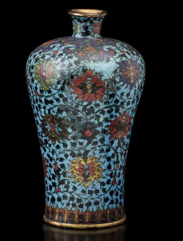 A Meiping vase, China, Ming Dynasty