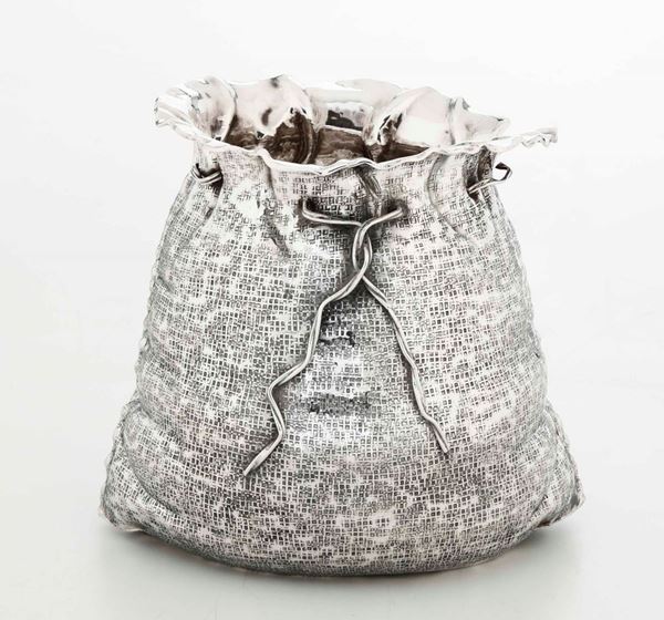 Porta champagne a foggia di sacco in argento 925. Argenteria artistica milanese del XX secolo. Argentiere F.lli Cacchione