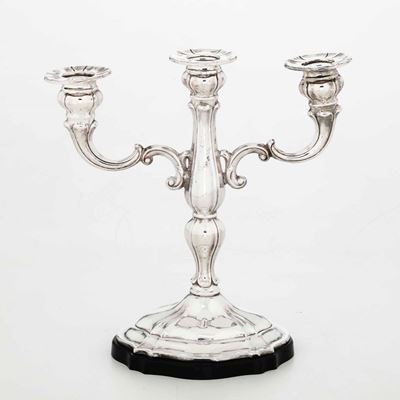 Candelabro a Tre Fiamme in Argento. Argenteria Italiana del XX Secolo, Vercelli