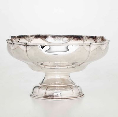 Alzatina in Argento. Argenteria Italiana del XX Secolo. Argentiere I.M.a. Alessandria