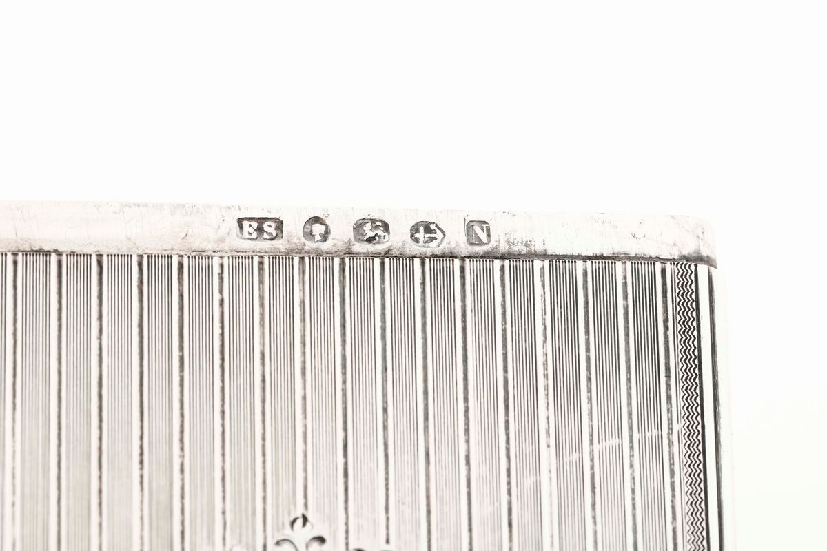 Quattro Scatoline Porta Biglietti in Argento Cesellato. Marchi della Città di Birmingham per il X...