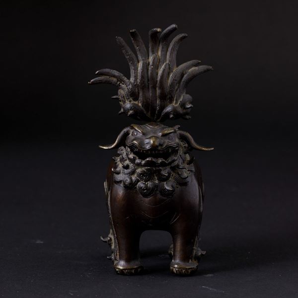 Incensiere in bronzo a foggia di cane di Pho, Cina, Dinastia Qing, XIX secolo