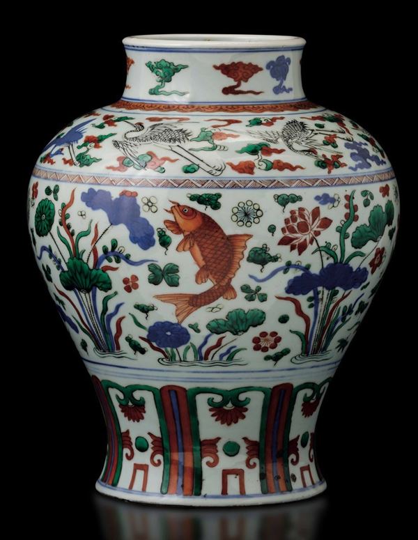 Vaso in porcellana Famiglia Verde con soggetti naturalistici, Cina, Dinastia Qing, XIX secolo