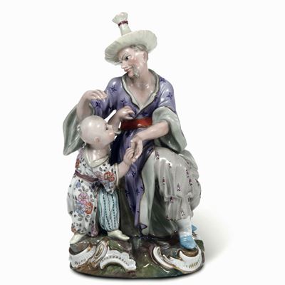 Gruppo di Cinese con Bambino Meissen, Ultimo Terzo del XIX Secolo Modello di Peter Reinicke del 1...