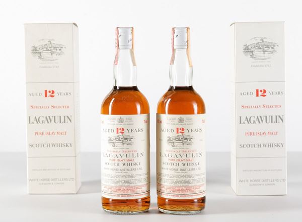 Lagavulin, White Horse Distillers, Pure Islay Malt Scotch Whisky 12 years old