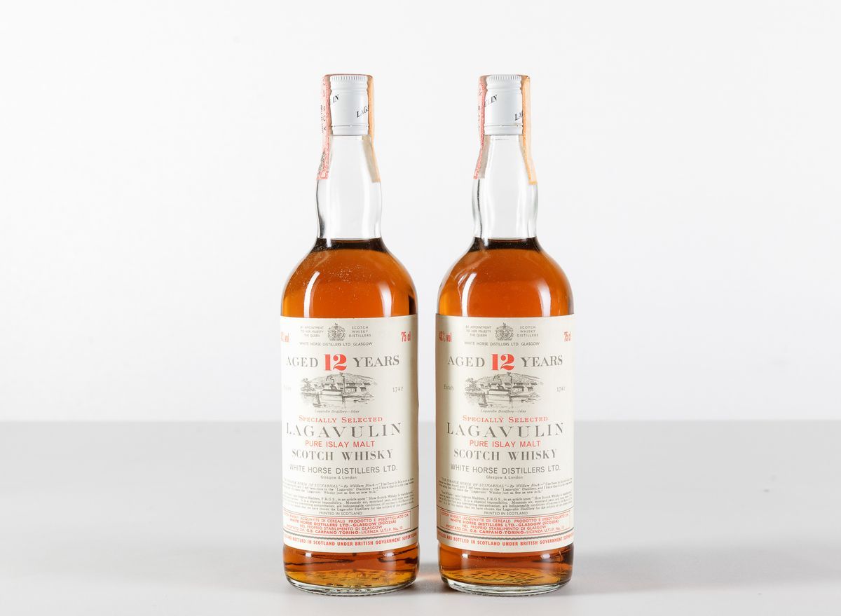 Lagavulin, White Horse Distillers, Pure Islay Malt Scotch Whisky 12 Years Old
