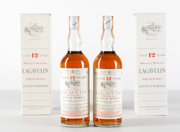 Lagavulin, White Horse Distillers, Pure Islay Malt Scotch Whisky 12 years old