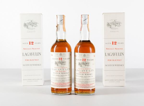 Lagavulin, White Horse Distillers, Pure Islay Malt Scotch Whisky 12 years old