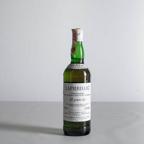 Laphroaig, Unblended Islay Malt Scotch Whisky 10 years old