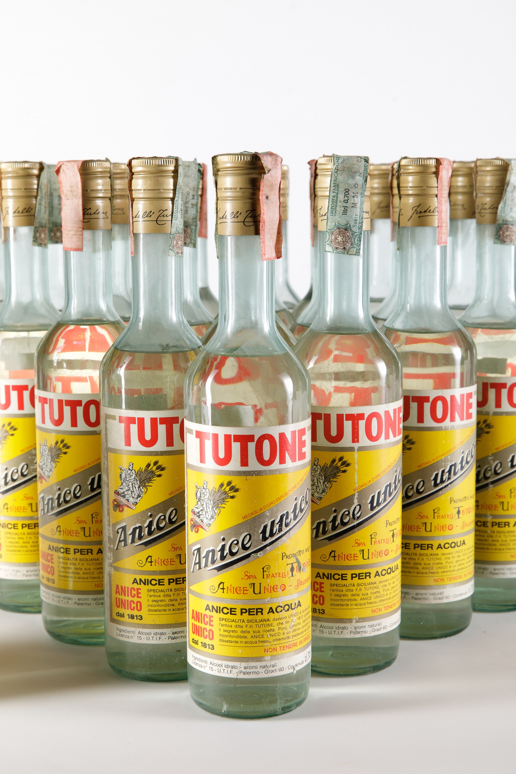 Tutone, Anice Unico