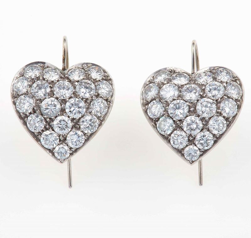 Pair of brilliant-cut diamond earrings  - Auction Fine and Coral Jewels - Cambi Casa d'Aste