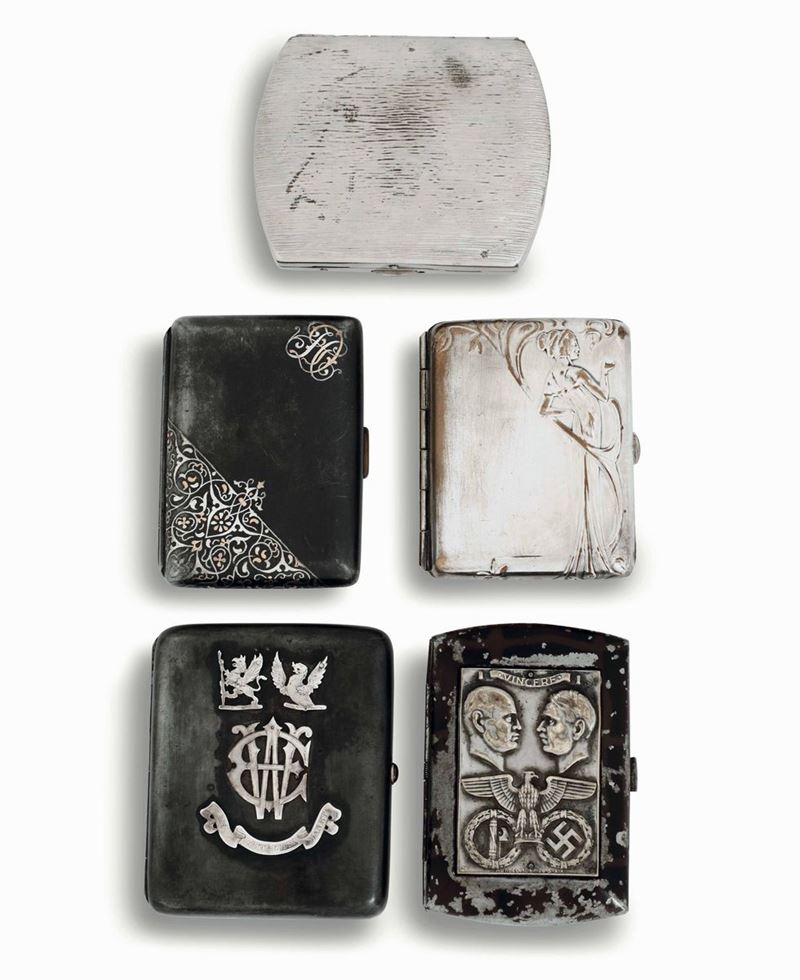 Cinque scatole in metallo sagomato e brunito, varie manifatture italiane e tedesche, XX secolo  - Auction Collectible silverware - 20th century - II - Cambi Casa d'Aste