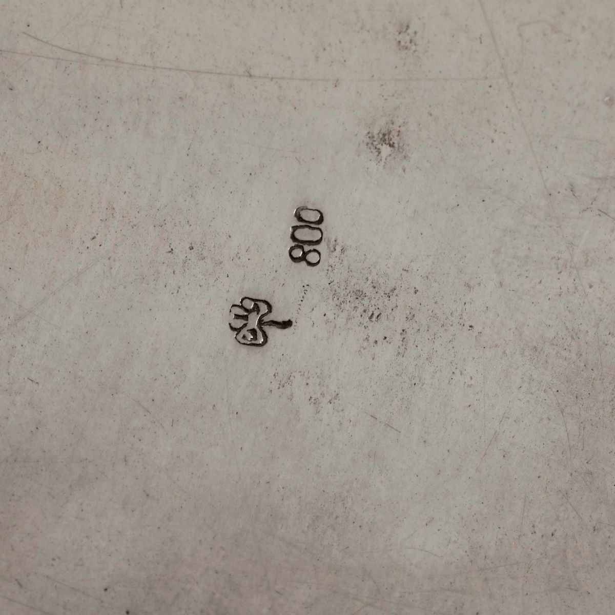 Servizio da Tè in Argento. Argenteria Milanese del XX Secolo. Argentiere Luigi Genazzi, Vassoio d...