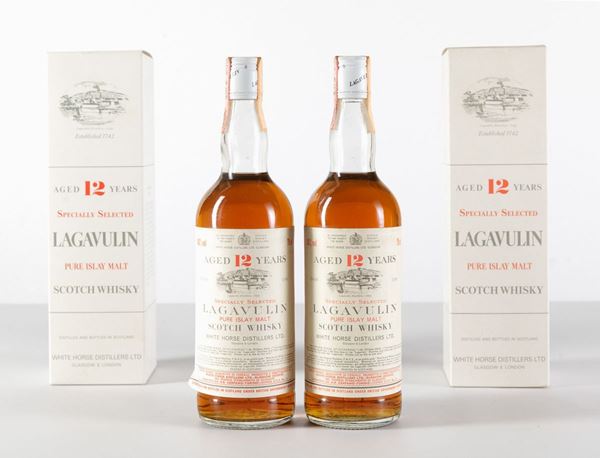 Lagavulin, White Horse Distillers, Pure Islay Malt Scotch Whisky 12 years old