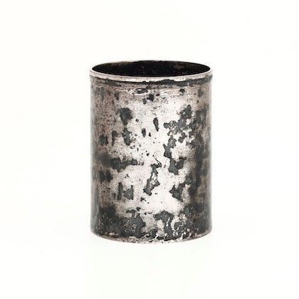 Boccale in argento sbalzato. Napoli prima metà del XIX secolo, argentiere Raffaele Parascandolo