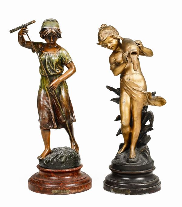 Due sculture di fanciulli in bronzo. Fonditore francese del XX secolo
