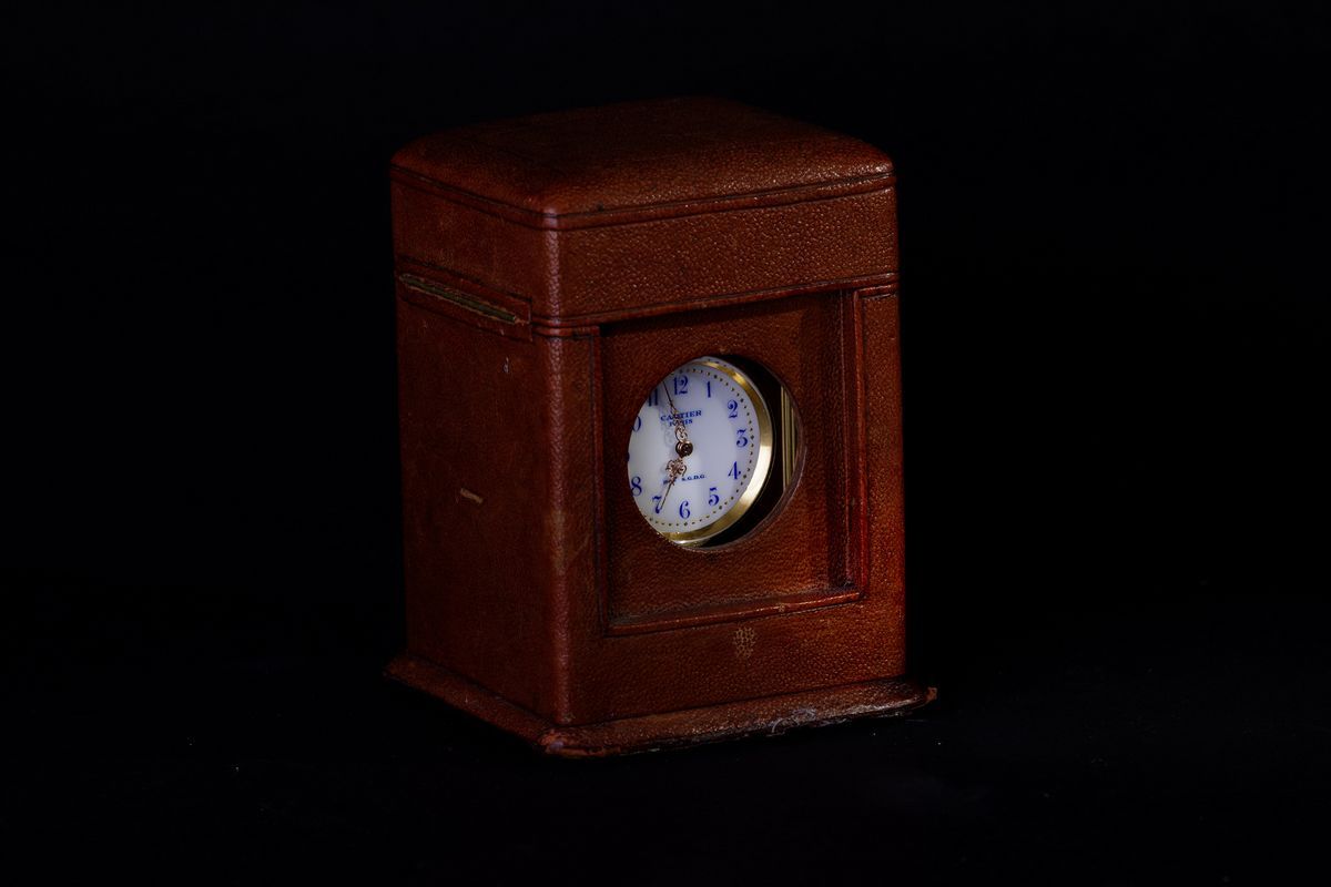 Cartier - Raffinatissima Pendulette Officier Art Nouveau, Ripetizione con Astuccio Originale.