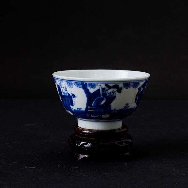 Ciotola in porcellana bianca e blu con figure di saggi entro paesaggio, Cina, Dinastia Qing, epoca Qianlong (1736-1796)