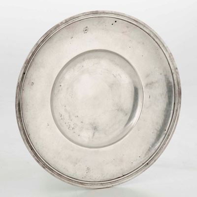 Piatto in Argento 900. Argenteria Italiana del XX Secolo per Gioielleria Chiappa, Genova