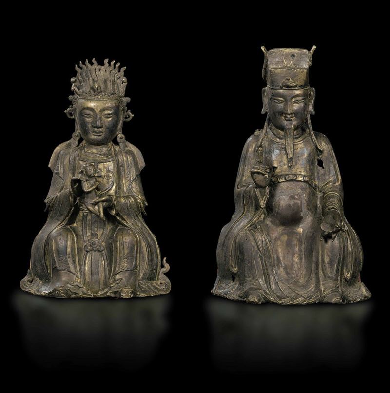 Due grandi figure in bronzo raffiguranti Guanyin con bambino e Wenchang Dijun, Cina, Dianstia Ming, XVII secolo  - Asta Fine Chinese Works of Art - Cambi Casa d'Aste