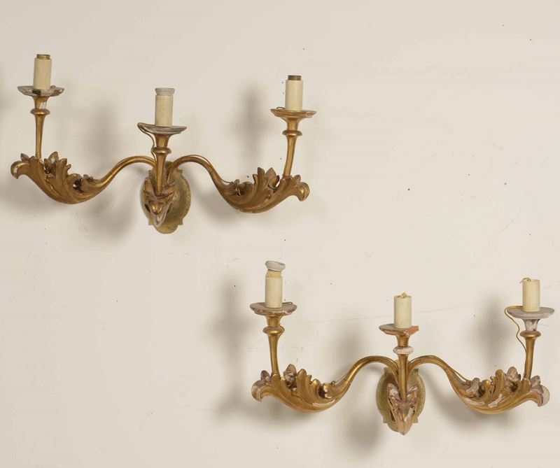 Coppia di appliques in legno intagliato e dorato a tre luci XVIII secolo  - Asta Antiquariato | Cambi Time - Cambi Casa d'Aste