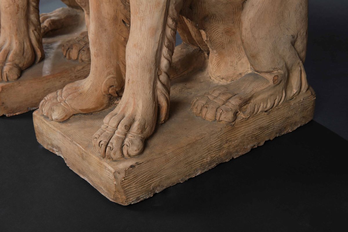 Coppia di Leoni Terracotta Alto Veneto o Baviera XVIII Secolo