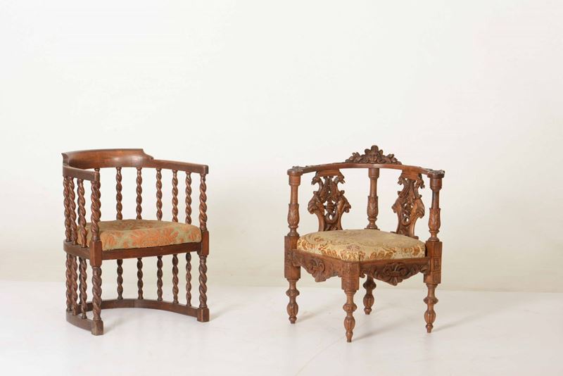 Due sedie a pozzetto diverse  - Auction Antiques | Time Auction - Cambi Casa d'Aste
