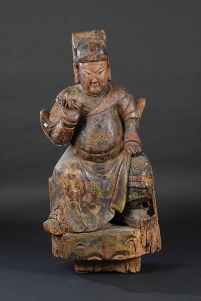 Grande Figura di Dignitario Seduto in Legno Laccato con Iscrizioni sul Retro, Cina, Dinastia Ming...