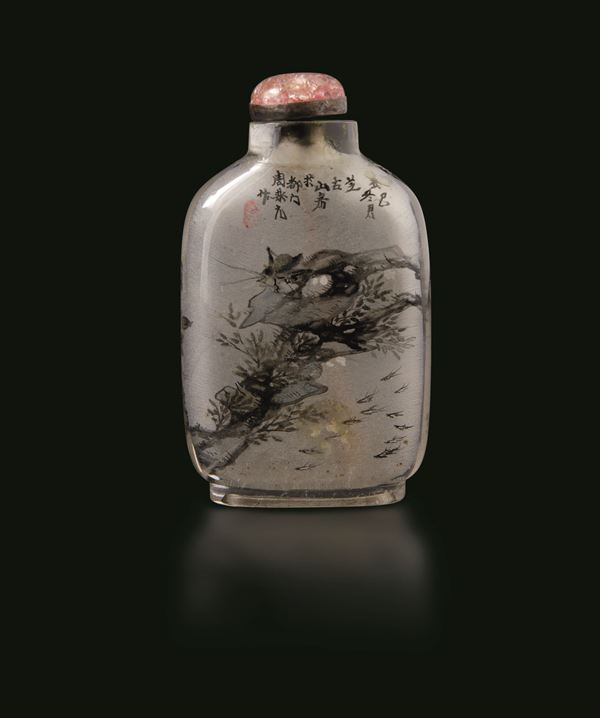 Snuff bottle in vetro dipinto con soggetto naturalistico e iscrizione, Cina, Repubblica, XX secolo
