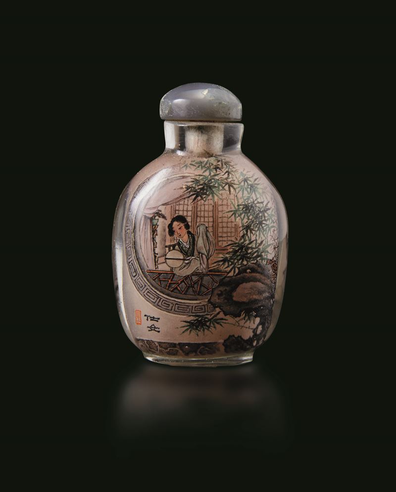 Snuff bottle in vetro dipinto raffigurante fanciulle alla finestra e iscrizione, Cina, XX secolo  - Asta Fine Chinese Works of Art - Cambi Casa d'Aste
