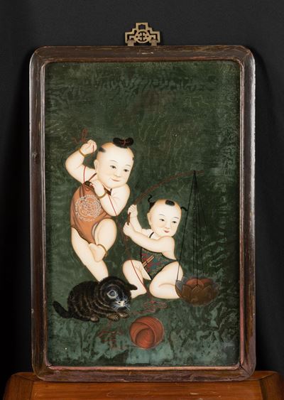 Coppia di Dipinti su Vetro Raffiguranti Bambini che Giocano, Cina, Dinastia Qing, XIX Secolo