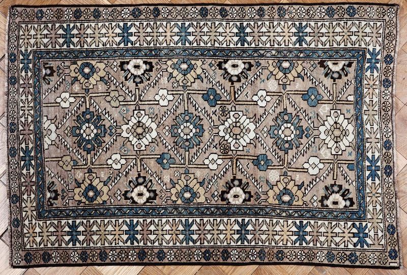 Tappeto Shirvan, Caucaso fine XIX inizio XX secolo  - Auction Carpets | Cambi Time - Cambi Casa d'Aste
