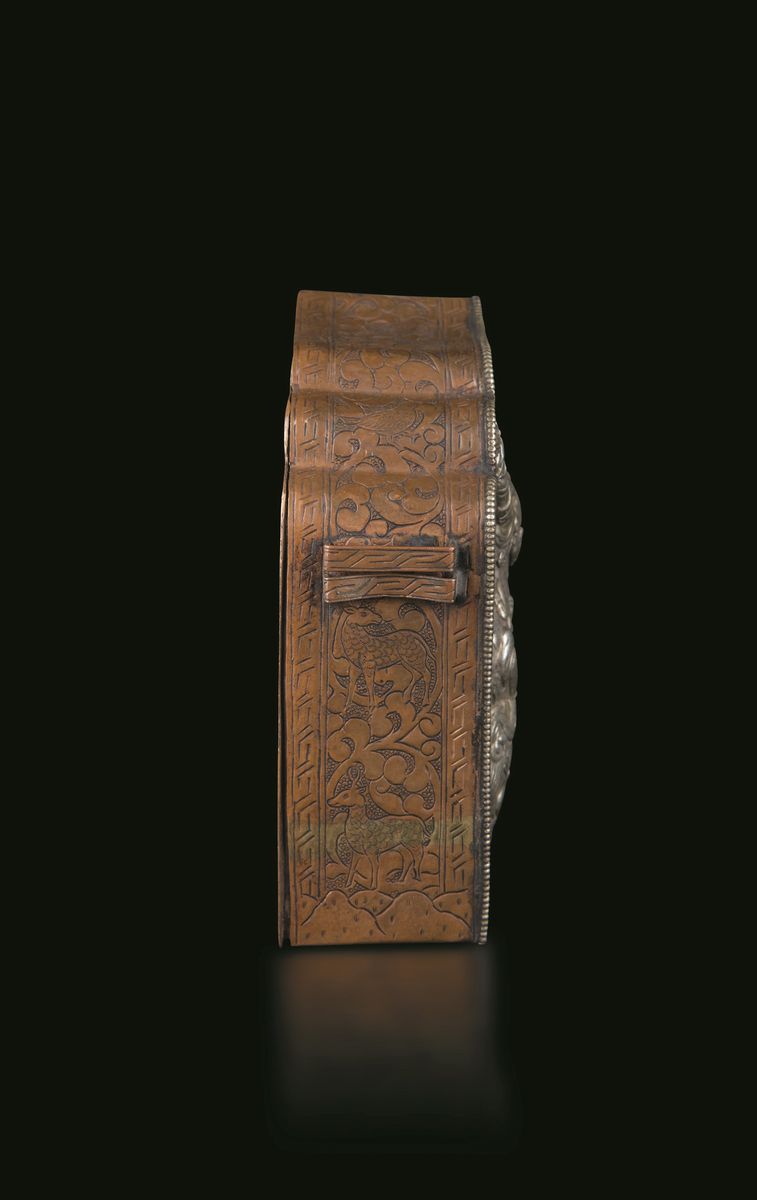 Lotto Composto da Quattro Altari da Viaggio in Argento Sbalzato e Cesellato e in Bronzo, Tibet, X...